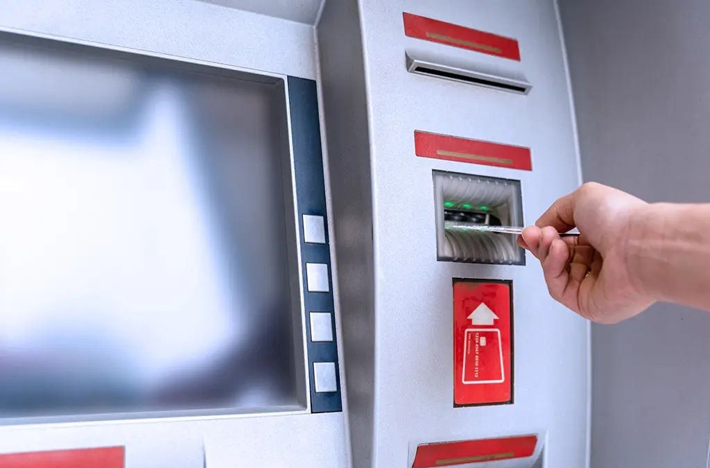 Stay safe at the ATM